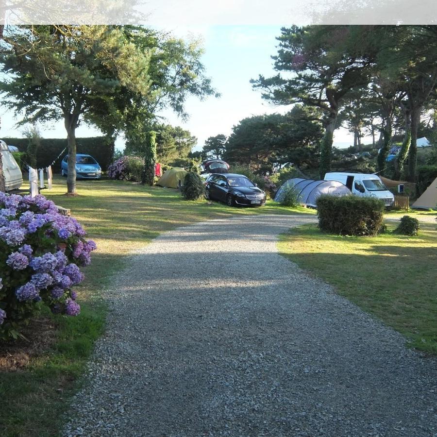 Les Hortensias Grande Tente Familiale Deux Chambres Et Sejour Vue Mer Sur Camping Nature Plestin-les-Grèves Exterior foto